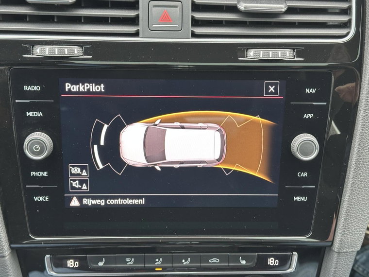 Vehicle Image 28