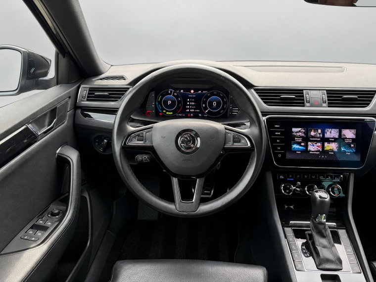 Vehicle Image 21