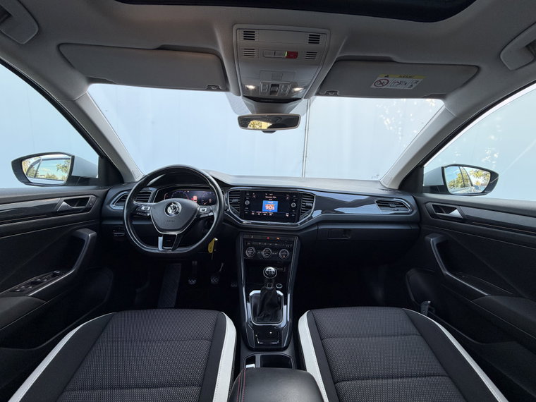 Vehicle Image 35