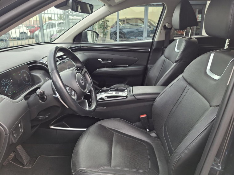 Vehicle Image 18