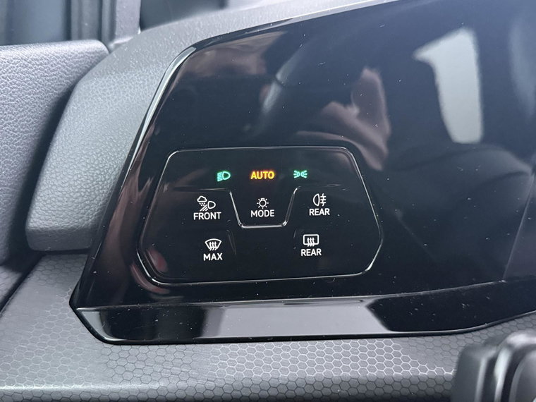 Vehicle Image 27