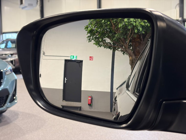 Vehicle Image 26
