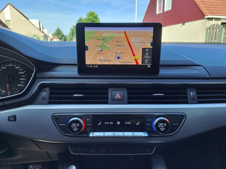 Vehicle Image 19