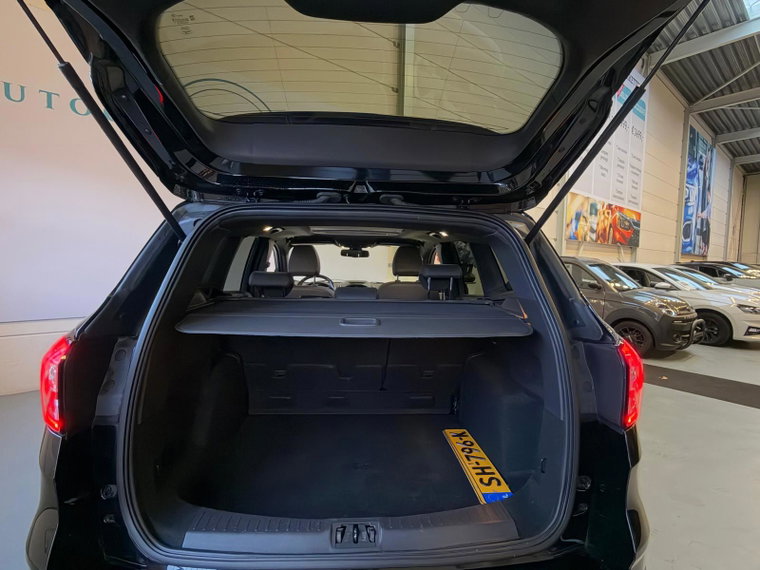 Vehicle Image 33