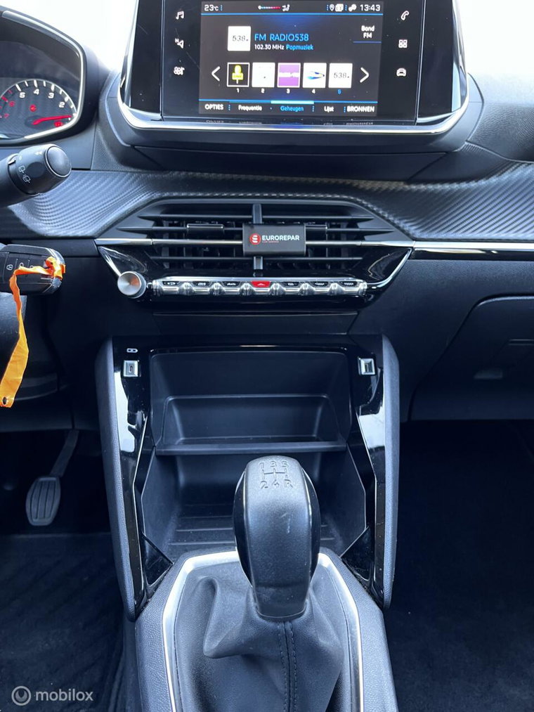 Vehicle Image 22