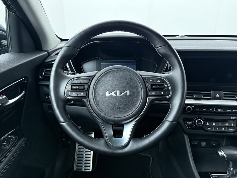 Vehicle Image 38