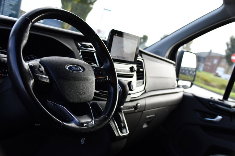 Vehicle Image 12