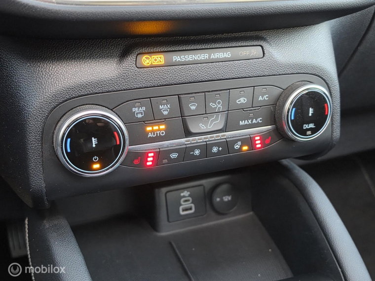 Vehicle Image 28
