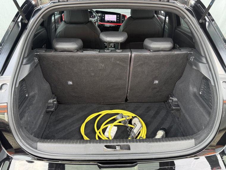Vehicle Image 33