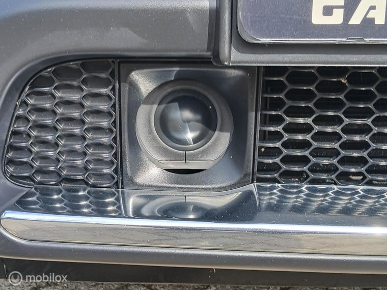Vehicle Image 38