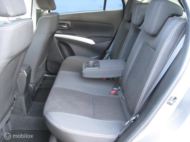 Vehicle Image 15