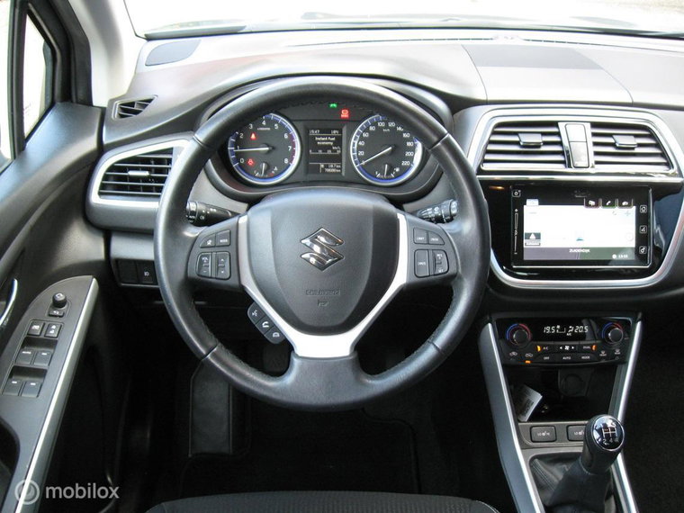 Vehicle Image 17