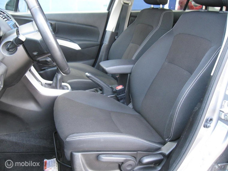 Vehicle Image 19