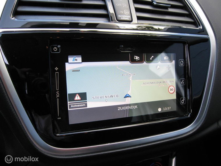 Vehicle Image 23