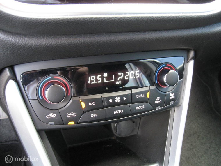 Vehicle Image 26