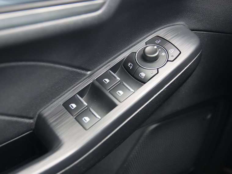 Vehicle Image 41