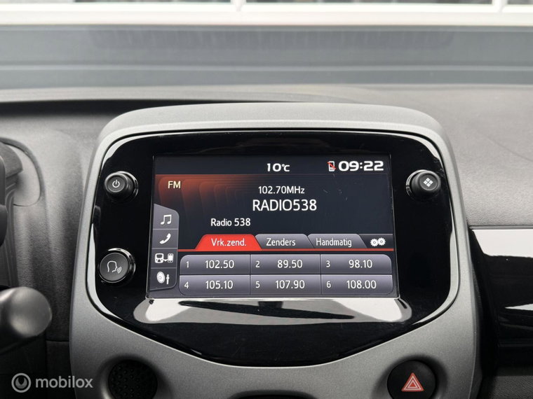 Vehicle Image 21