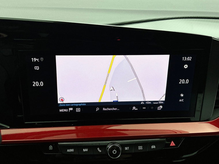 Vehicle Image 25