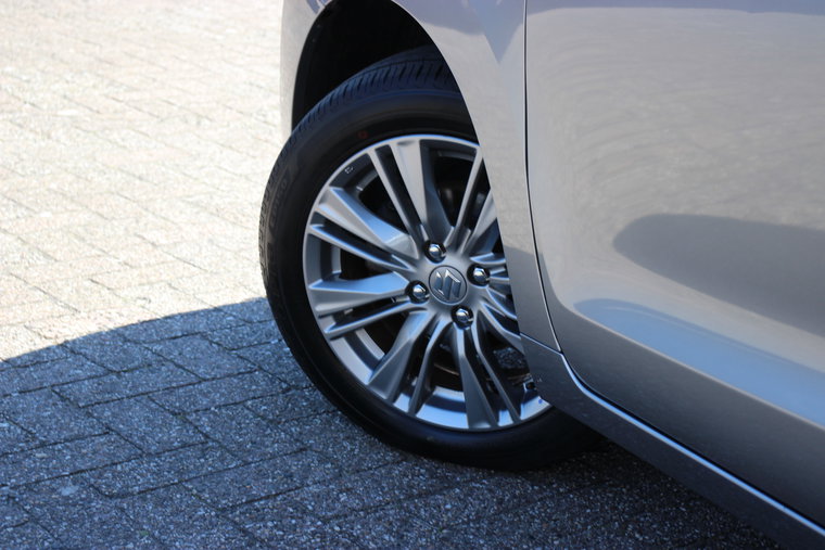 Vehicle Image 19