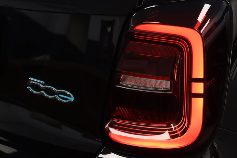 Vehicle Image 30