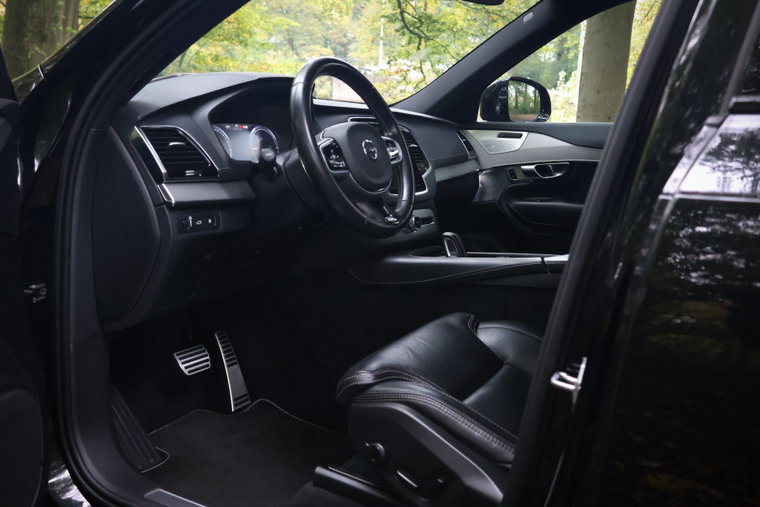 Vehicle Image 26