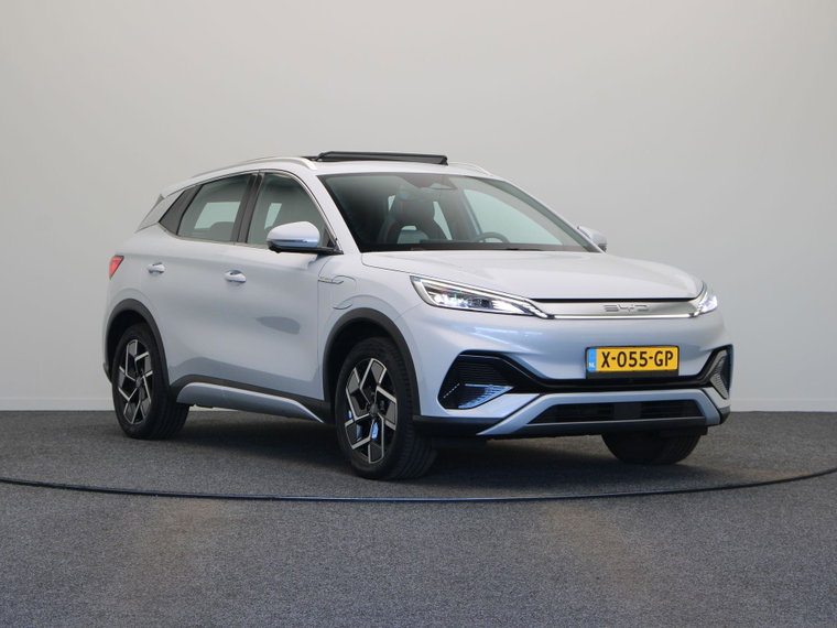 Vehicle Image 16