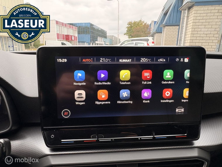 Vehicle Image 14