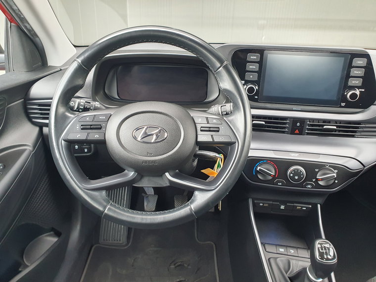 Vehicle Image 16