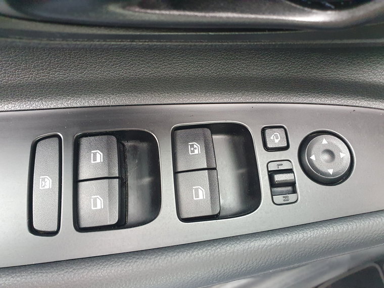 Vehicle Image 38