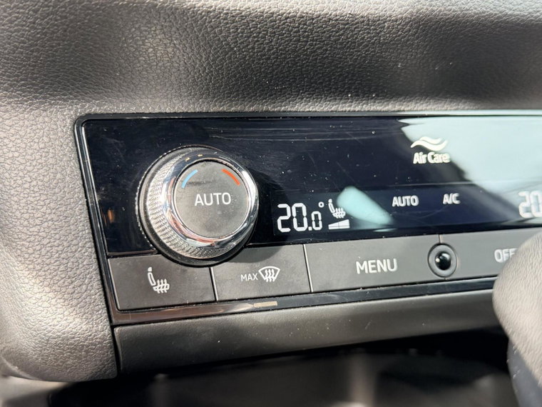 Vehicle Image 26