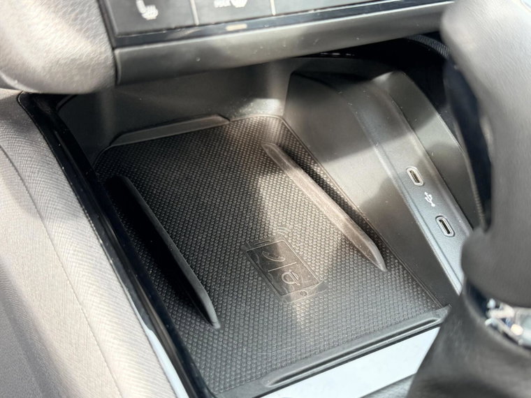 Vehicle Image 27