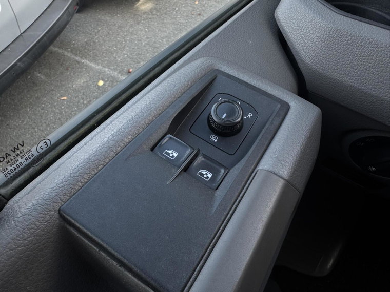 Vehicle Image 26