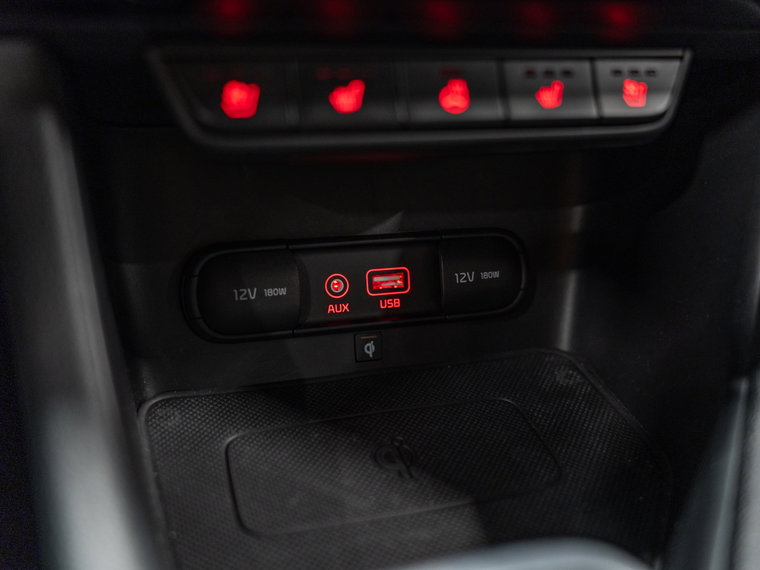 Vehicle Image 36