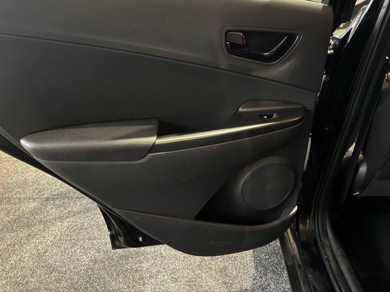Vehicle Image 39