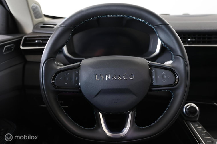 Vehicle Image 17