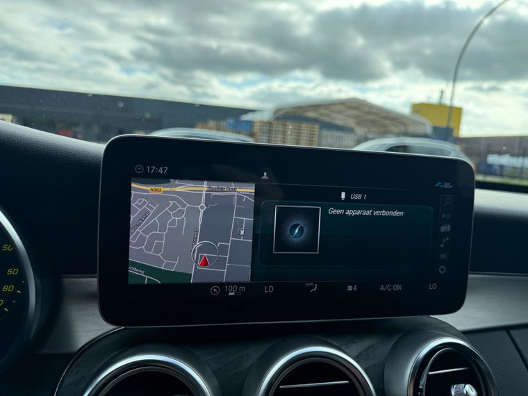 Vehicle Image 27