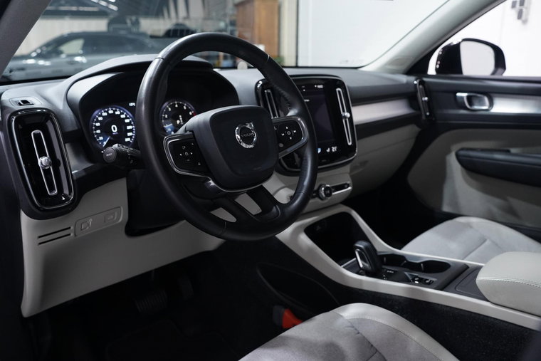Vehicle Image 37