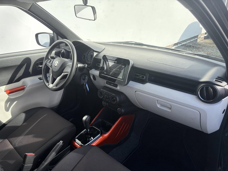 Vehicle Image 15