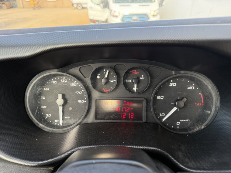 Vehicle Image 27