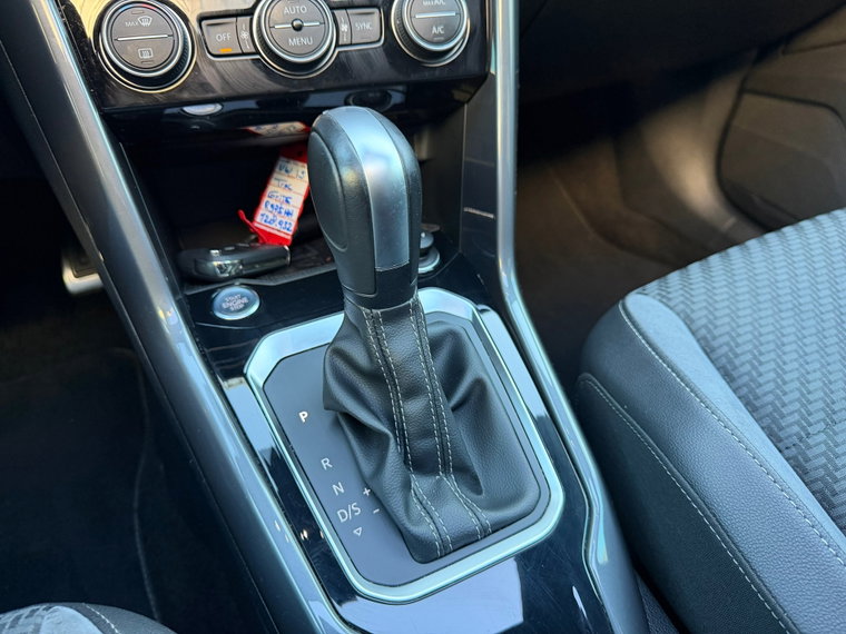Vehicle Image 48