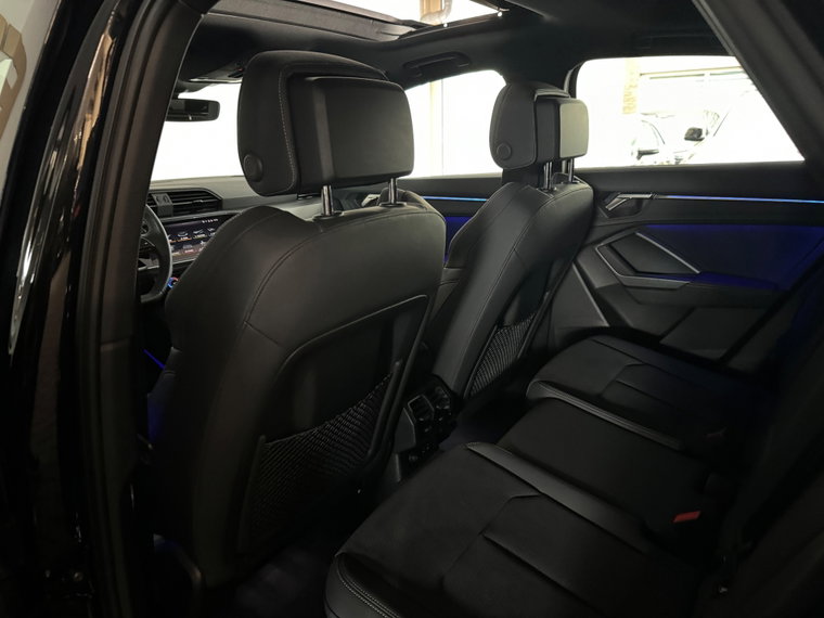 Vehicle Image 35