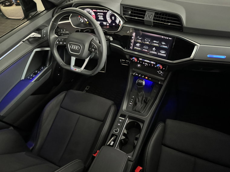 Vehicle Image 39