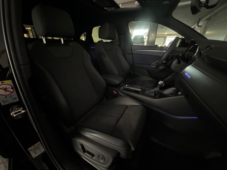 Vehicle Image 41