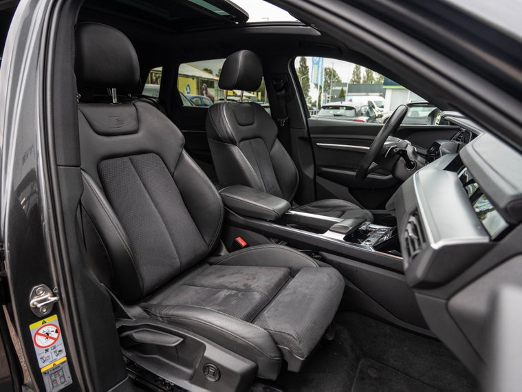 Vehicle Image 40