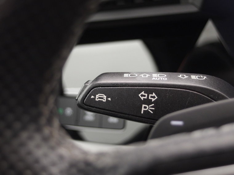 Vehicle Image 39