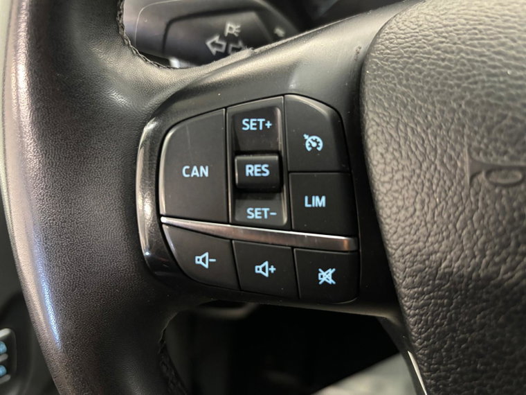 Vehicle Image 33