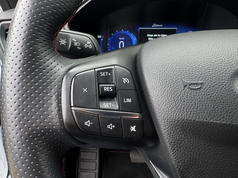 Vehicle Image 27
