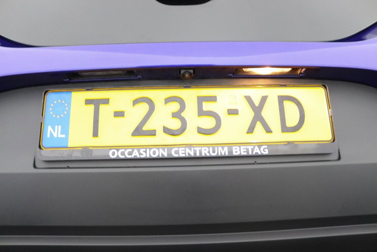 Vehicle Image 36