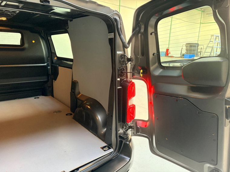 Vehicle Image 35