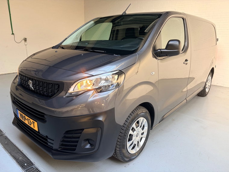 Vehicle Image 41